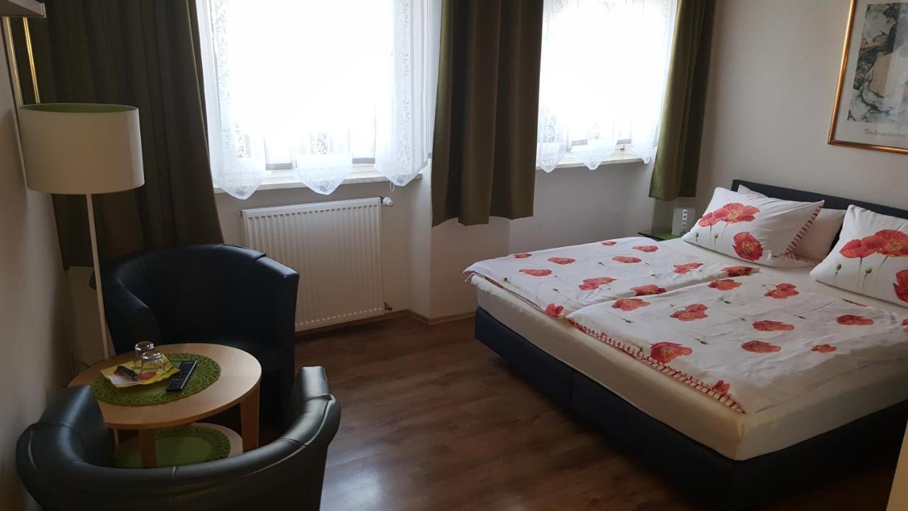Haus Christiane Bed & Breakfast Cochem Exterior foto