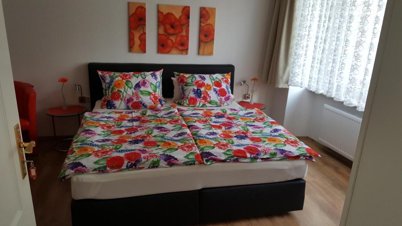 Haus Christiane Bed & Breakfast Cochem Exterior foto